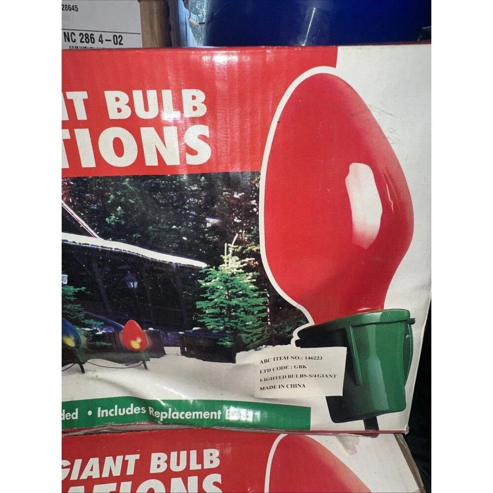 2 Sets 4 Lighted GIANT BULB Xmas Decorations Pathway Strand C7 Light Set Stakes